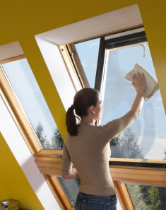 Manutenzione delle finestre da tetto