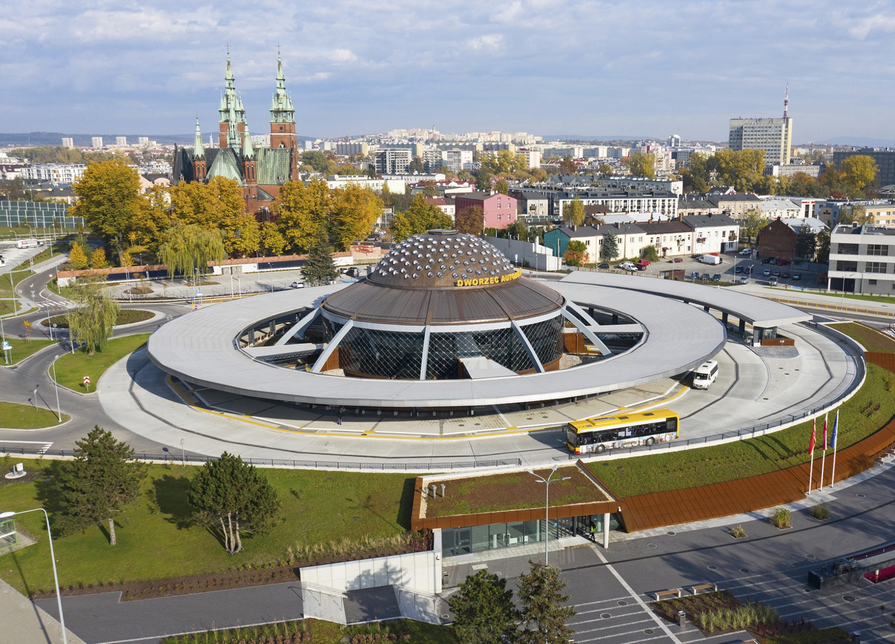 Kielce bus station: lucernari FAKRO su misura  per un progetto di deep renovation